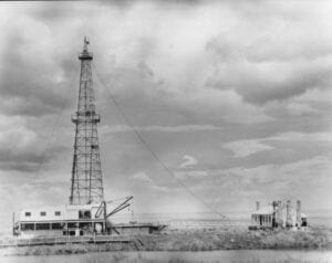 Bayou_Oil_Wells Flaherty 1947 Pecan Island Neg 50354